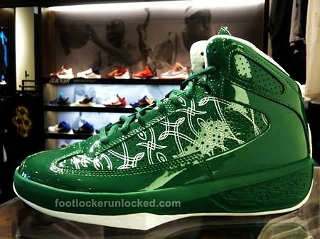 揭秘籃球傳奇雷阿倫的裝備升級之路，最新戰(zhàn)靴亮相！