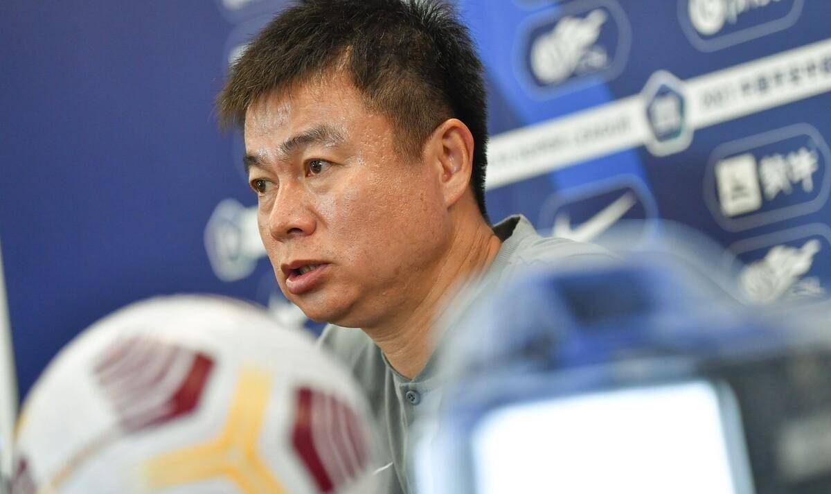 于根偉最新動態(tài)揭秘，小巷深處的獨特風(fēng)味探秘之旅