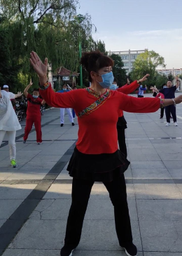 最新廣場舞火了，美了美了舞動風(fēng)采