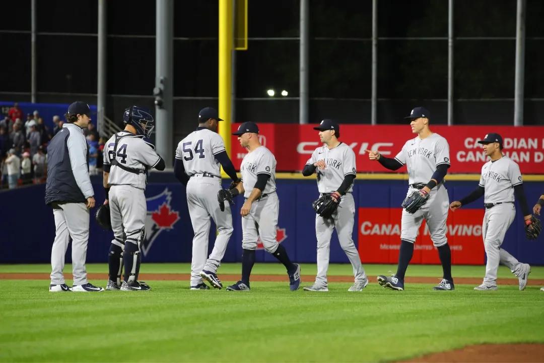 追求更新的力量與時(shí)代步伐，渴望最新日期的探索與追求