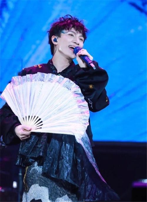 火花最新歌曲，自然美景之旅，探尋內(nèi)心的平和寧?kù)o