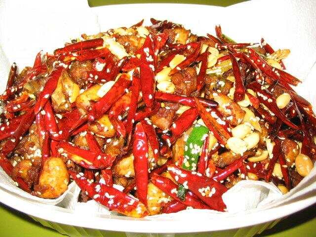 川菜經(jīng)典特色菜制作教程，探尋川菜美食，體驗(yàn)內(nèi)心平靜的烹飪之旅