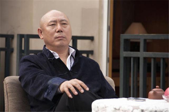 李成儒，從舞臺到熒屏的自信蛻變與成就感滿滿之路