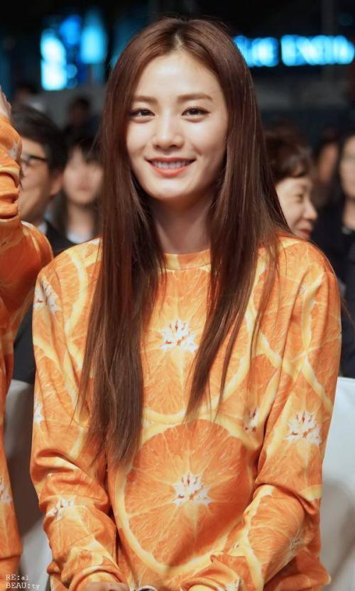 韓國女明星的心靈之旅，自然美景探尋與內(nèi)心平靜的追尋