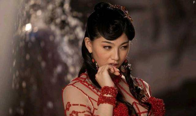 肉蒲團(tuán)女演員的勵(lì)志之旅，變化、自信與成就感的探索