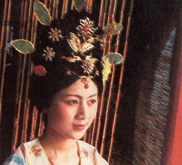 演員馬蘭圖片集，展現(xiàn)風(fēng)采的劇照欣賞