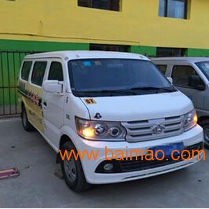 西寧包車價格行情探秘，小巷獨特之旅的包車費用解析