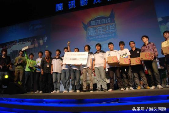 重溫經(jīng)典瞬間，回顧CF白鯊在2009年的比賽風采