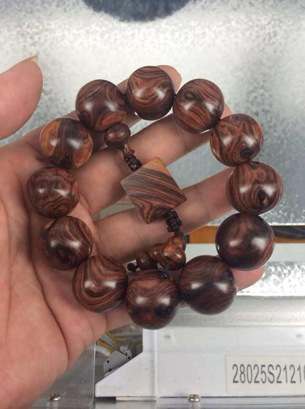 海南黃花梨當(dāng)前價(jià)格全面指南，最新行情解析與深度解讀