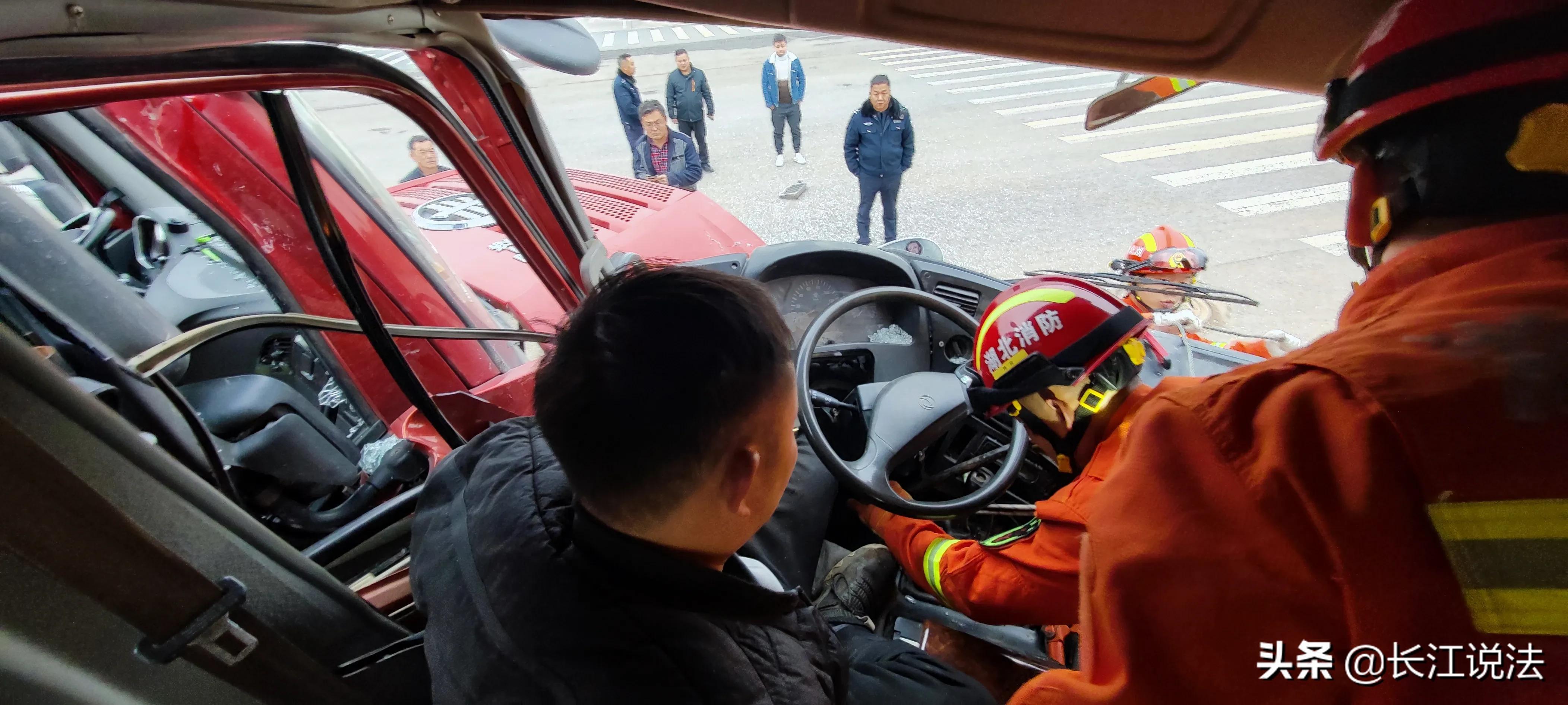 震撼！蘄春再現(xiàn)車禍悲劇，警鐘長鳴——2025最新車禍新聞