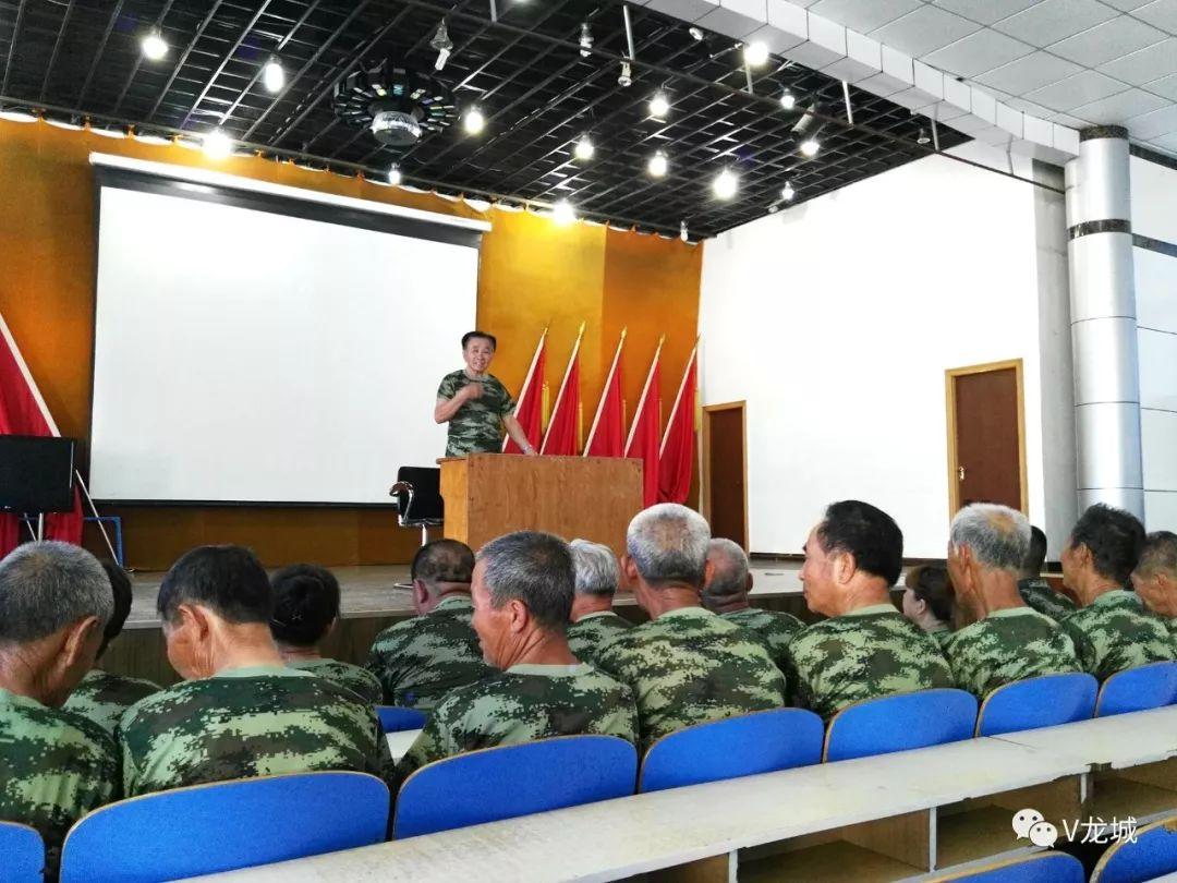 小巷深處的軍迷天堂，最新軍情新聞揭秘