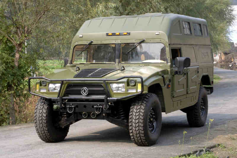 東風(fēng)最新軍車震撼登場(chǎng)，展現(xiàn)雄姿！