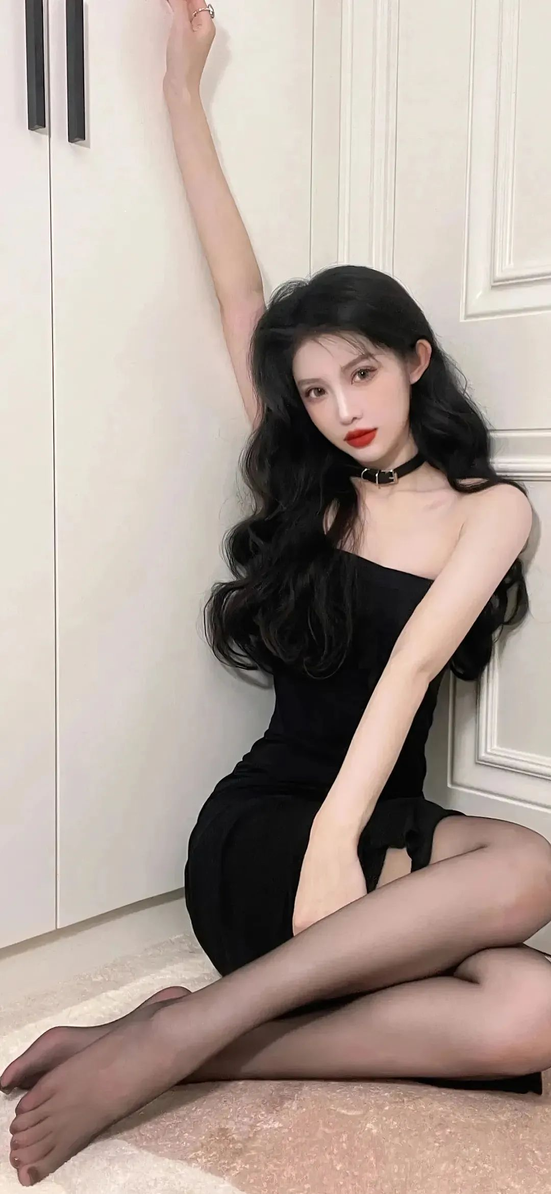 時(shí)尚美女圖片精選，最新潮流盡收眼底