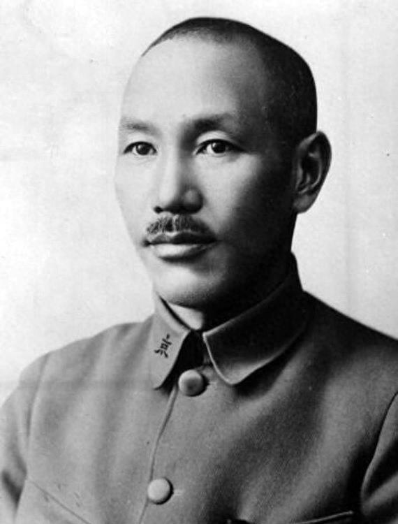 權(quán)力風(fēng)云掀起熱議風(fēng)暴，最新動態(tài)引領(lǐng)討論潮流